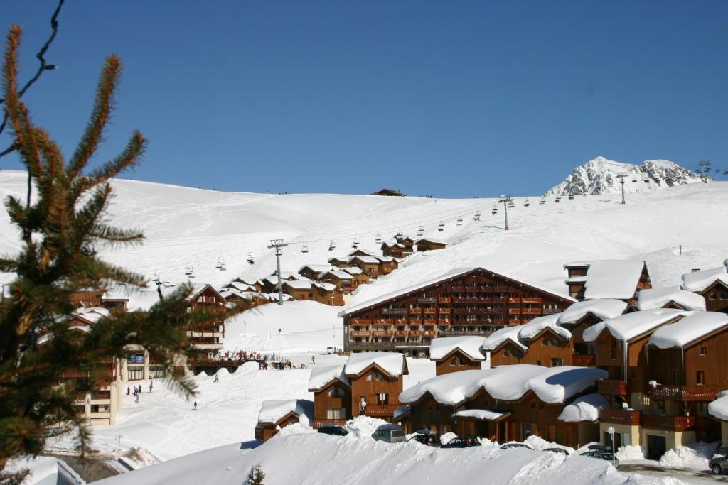 Madame Vacances Les Chalets Du Praz La Plagne Exterior photo